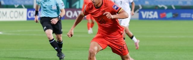 开云-李镇全现身上海获国足补招 邵二期中场恐推倒重来